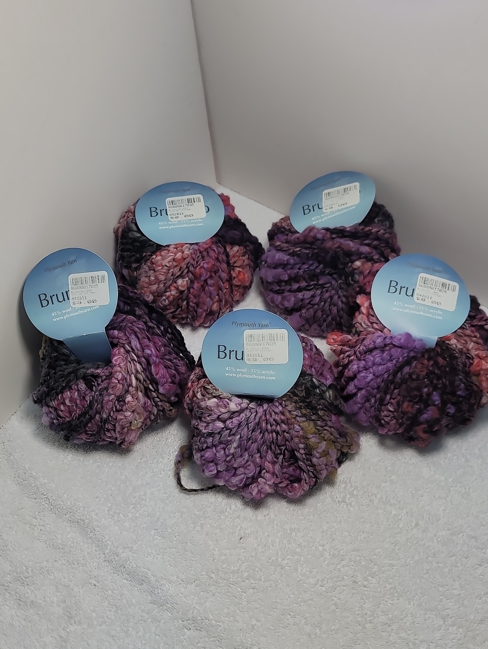 Brunello Chunky Yarn Purple Pinks Olive 5 Balls NWT